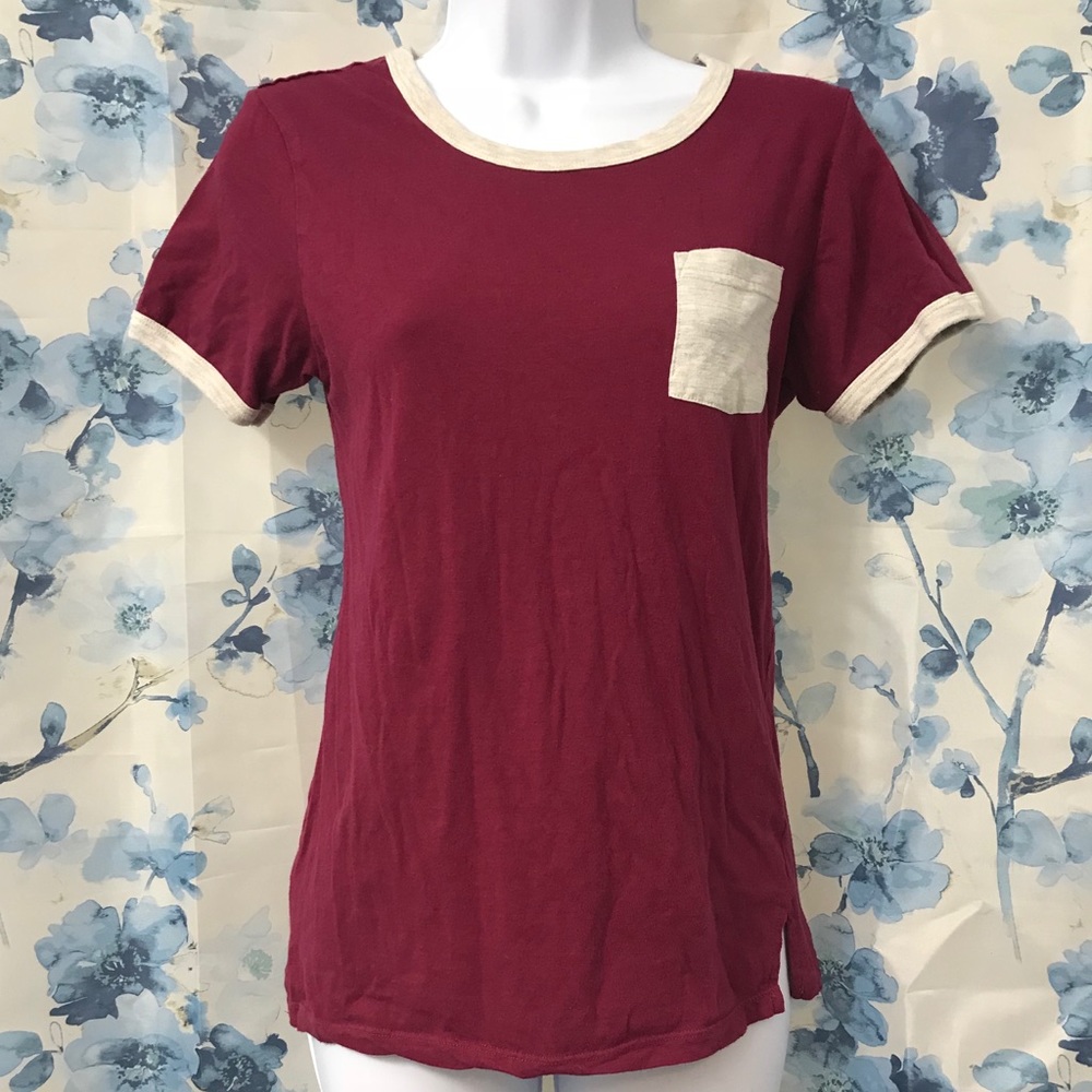 Rue 21 T-Shirt